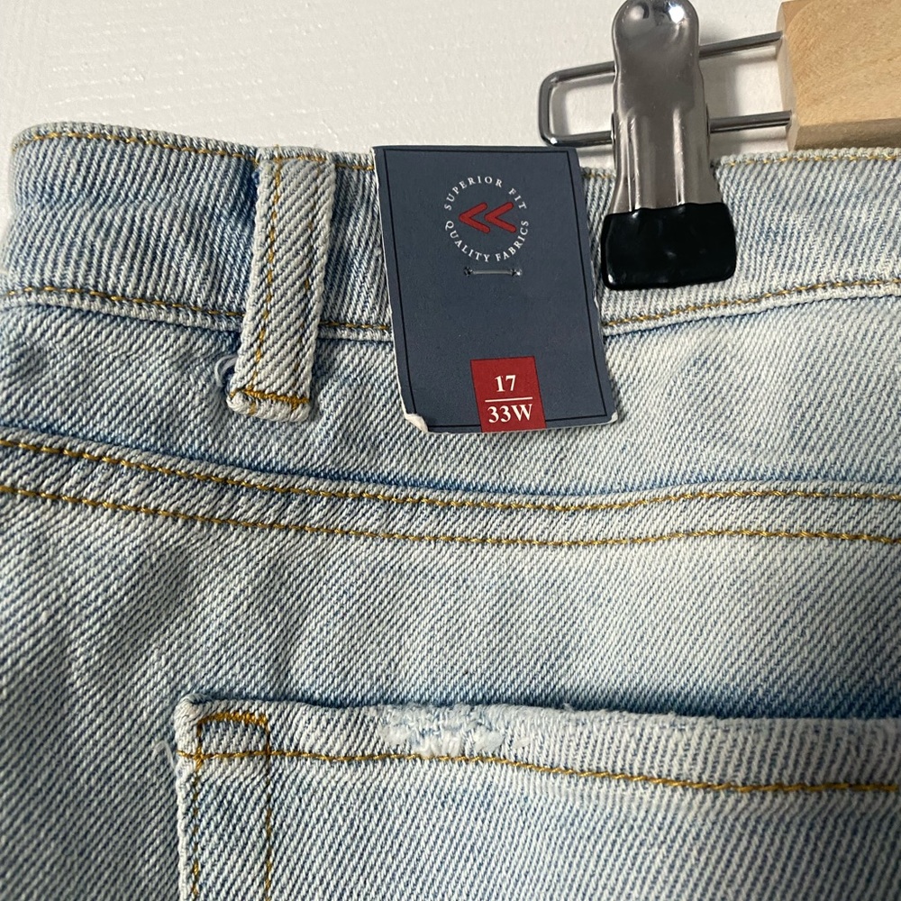 REWIND Denim Jean Shorts Light Wash- Size 17/33W - Picture 3 of 3